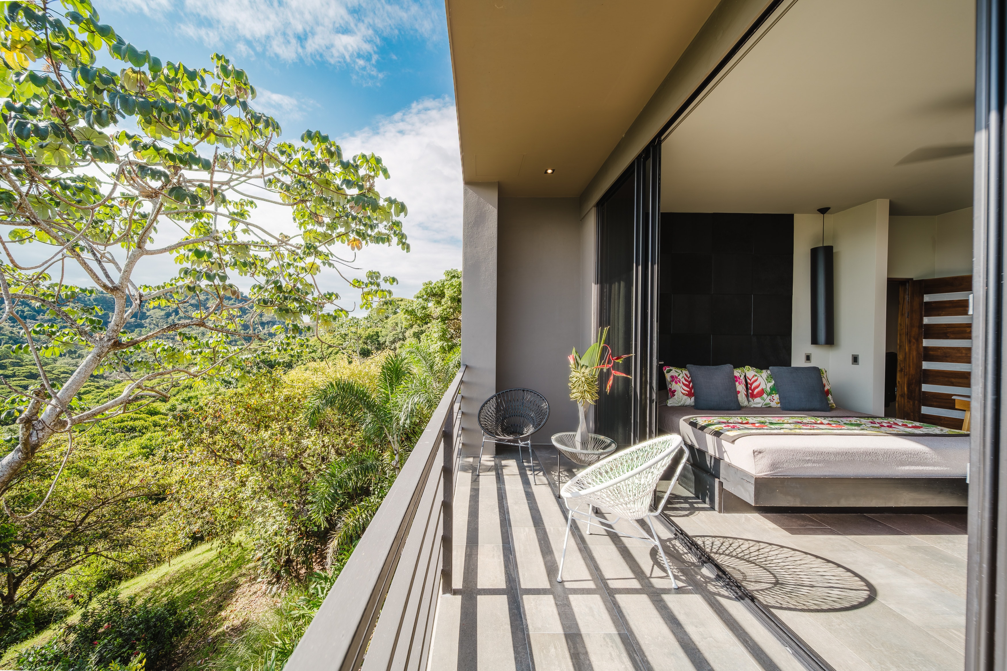 Suite — private balcony at dusk
